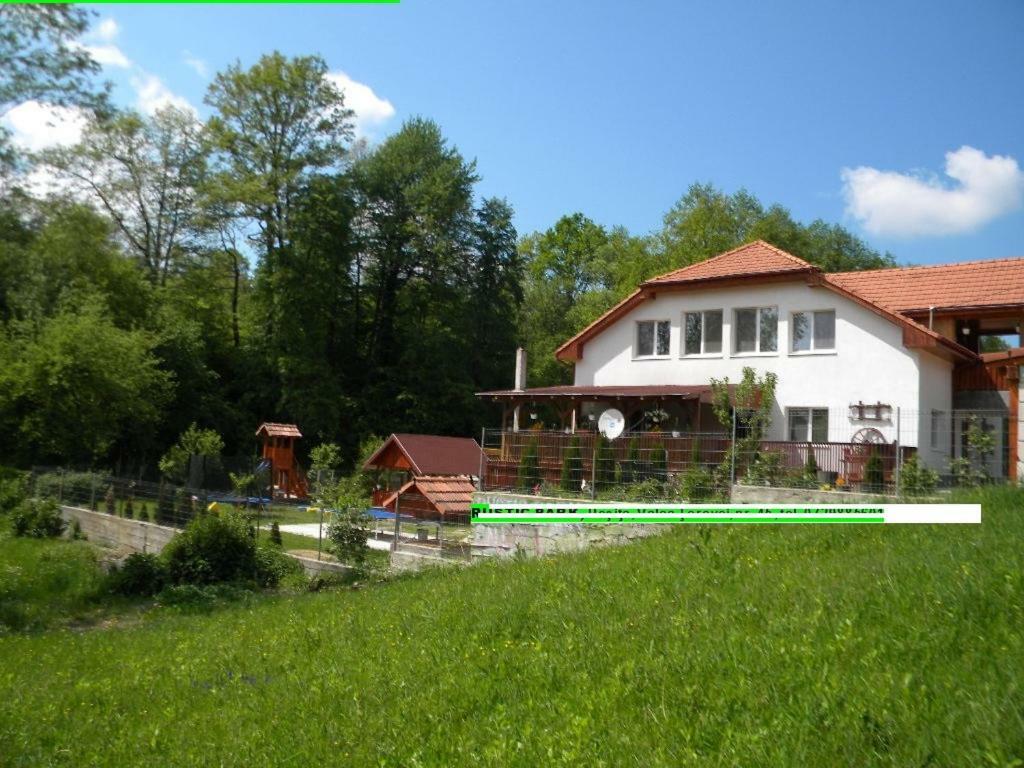 Yoyo Zurli Park Resita Exterior photo